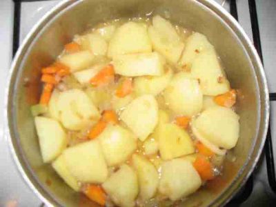 Рецепт картофельного рагу с мясом