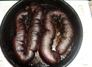 Кровяная колбаса с гречкой в домашних условиях - 16 пошаговых фото в рецепте