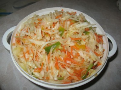 Салат из капусты с болгарским перцем: рецепт с фото