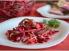 Салат со свёклой, корнишонами и...